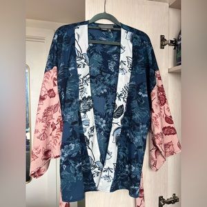 Printed kimono